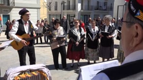 El Cor Indika es prepara per la cantada de Caramelles