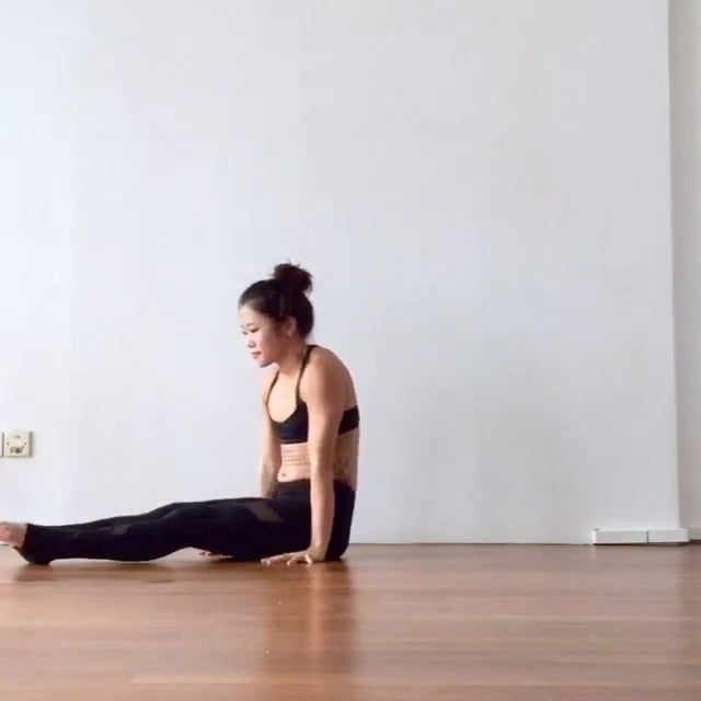 Continence with Abdominal Crunch, One Legged Garland