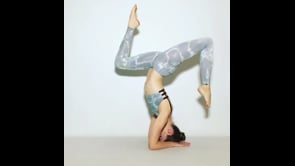 Tripod Headstand Double Stag
