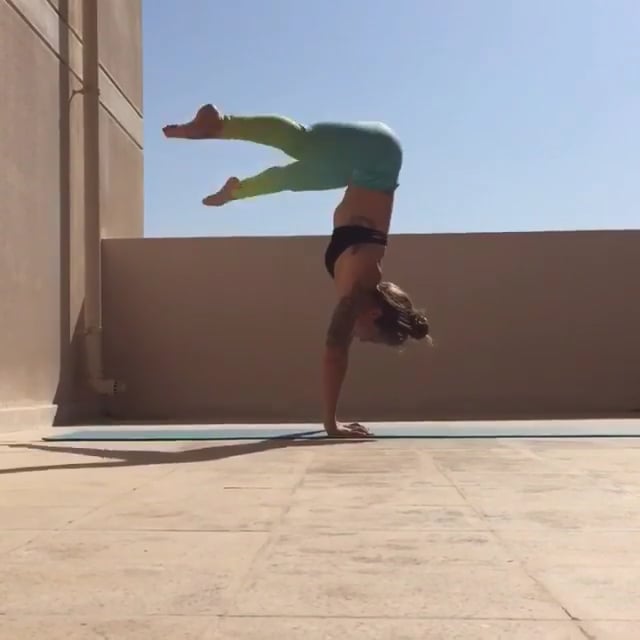 Firefly, Handstand, Bound Angle Variation
