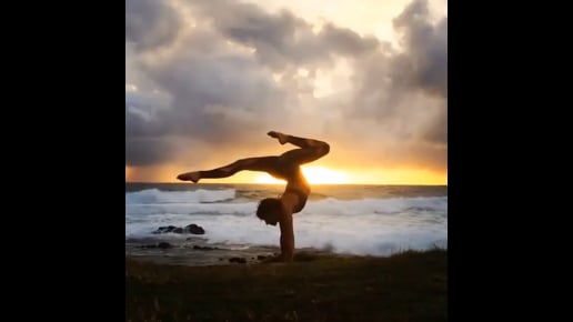 Handstand Split Variation, One Legged Wheel