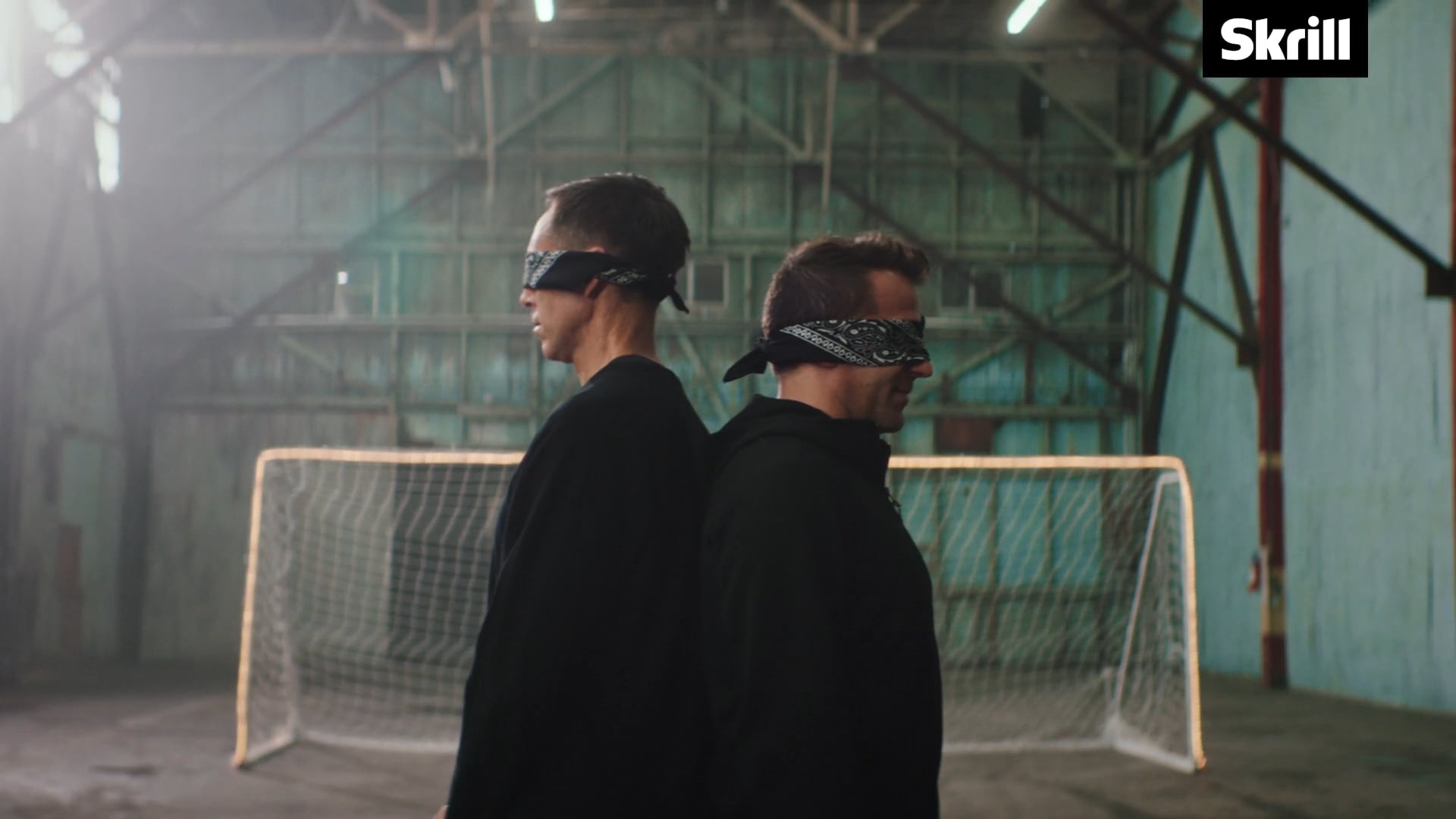 Skrill - Basketball vs Football