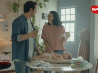 Comercial Huggies Natural Care