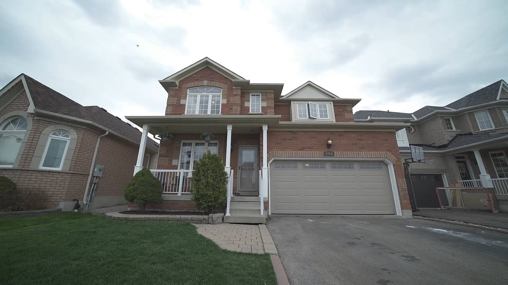 Home for Sale 203 Ellis Crescent Milton, Ontario, Canada on Vimeo