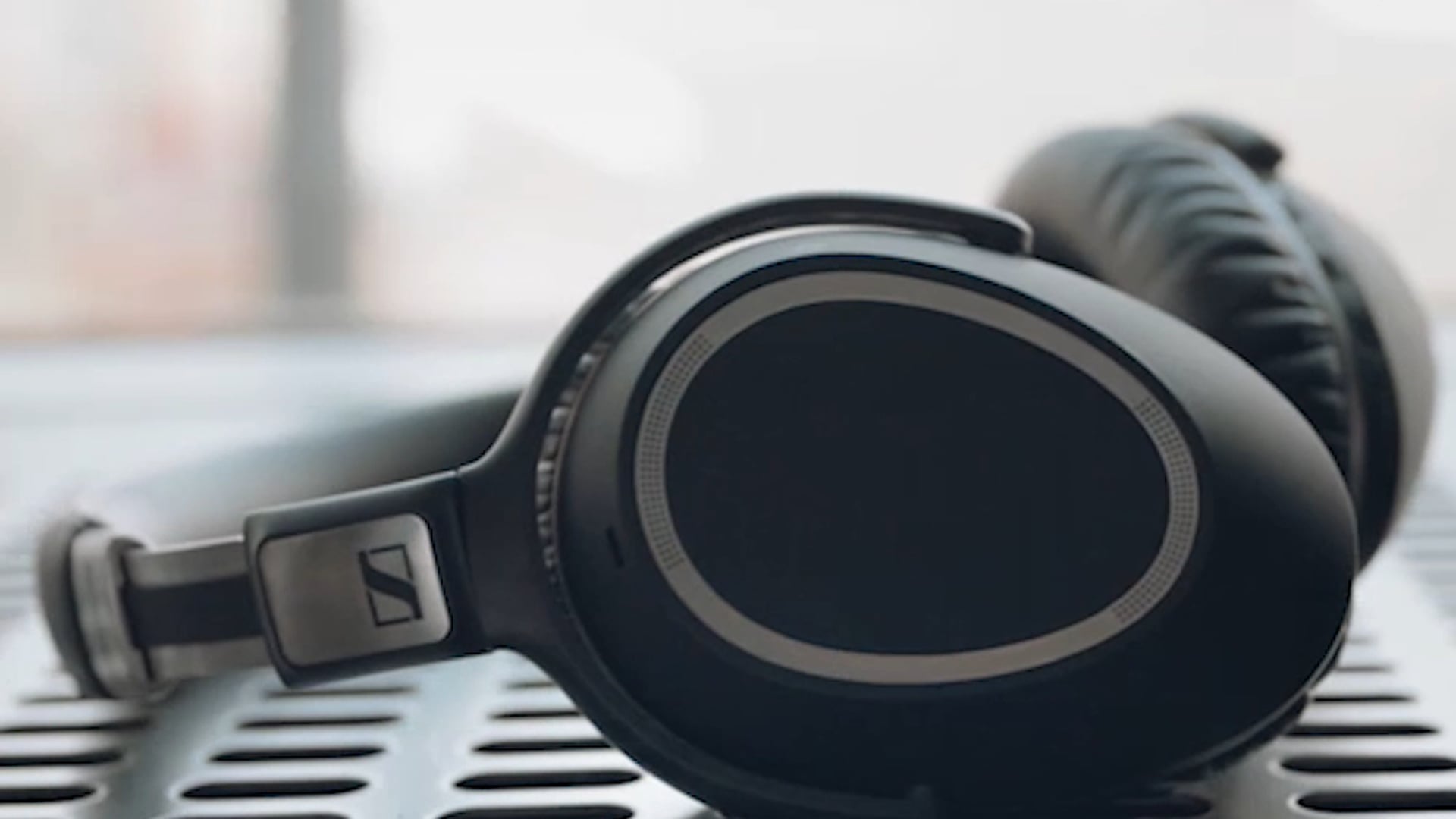 Sennheiser PX500 Promo Video