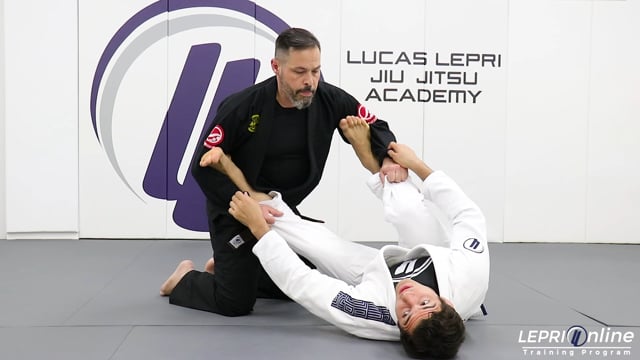 Breaking the Grips in the Spider Guard Drill
