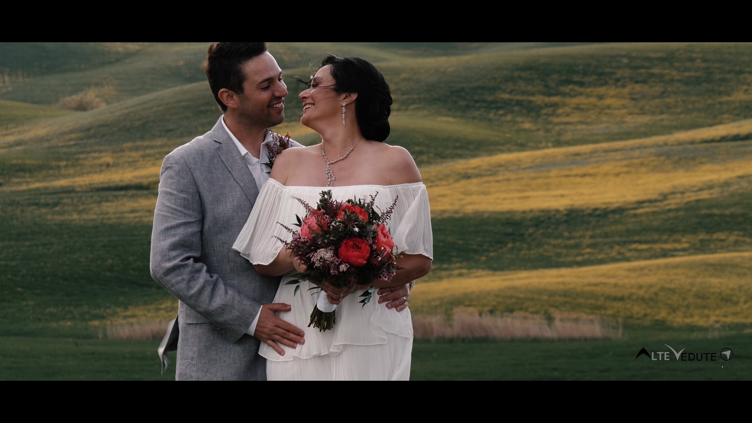 C&R  //  Intimate Elopement in Val d'Orcia - Tuscany