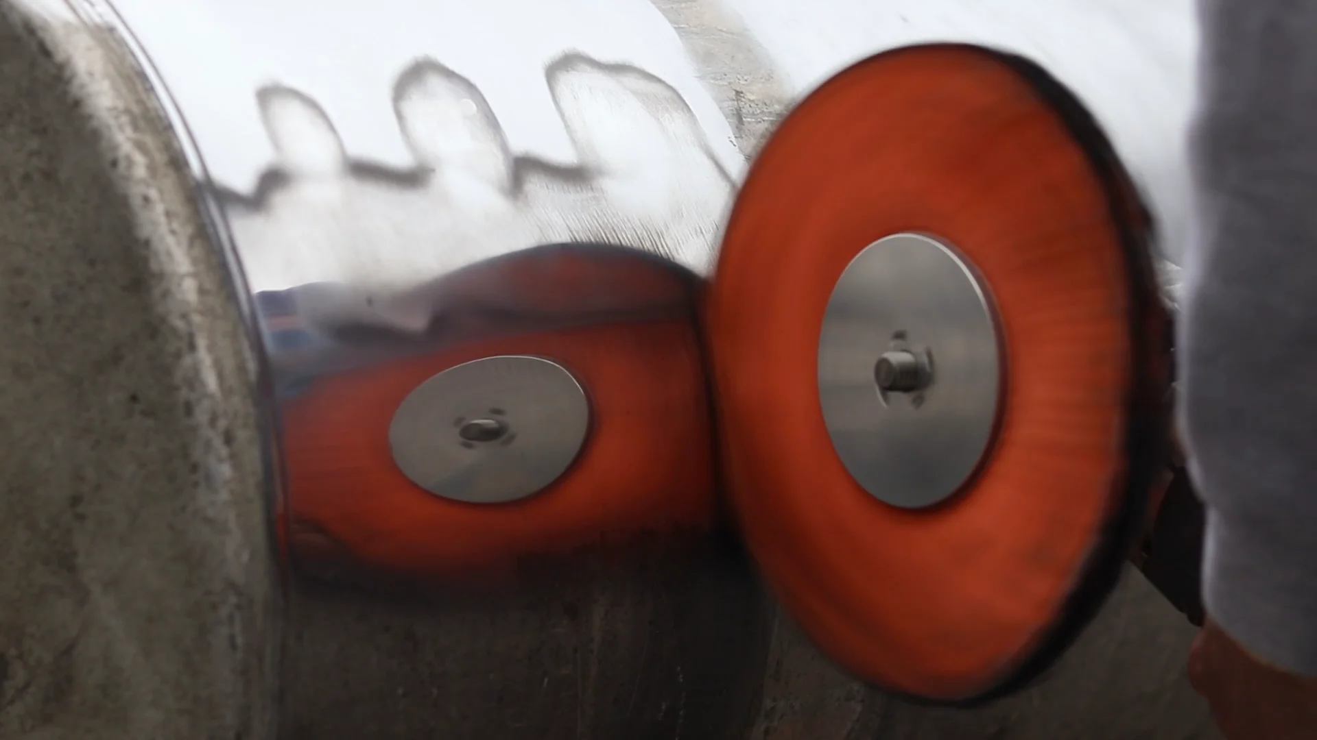 Buffing Wheel Speed for Metal Polishing on Vimeo
