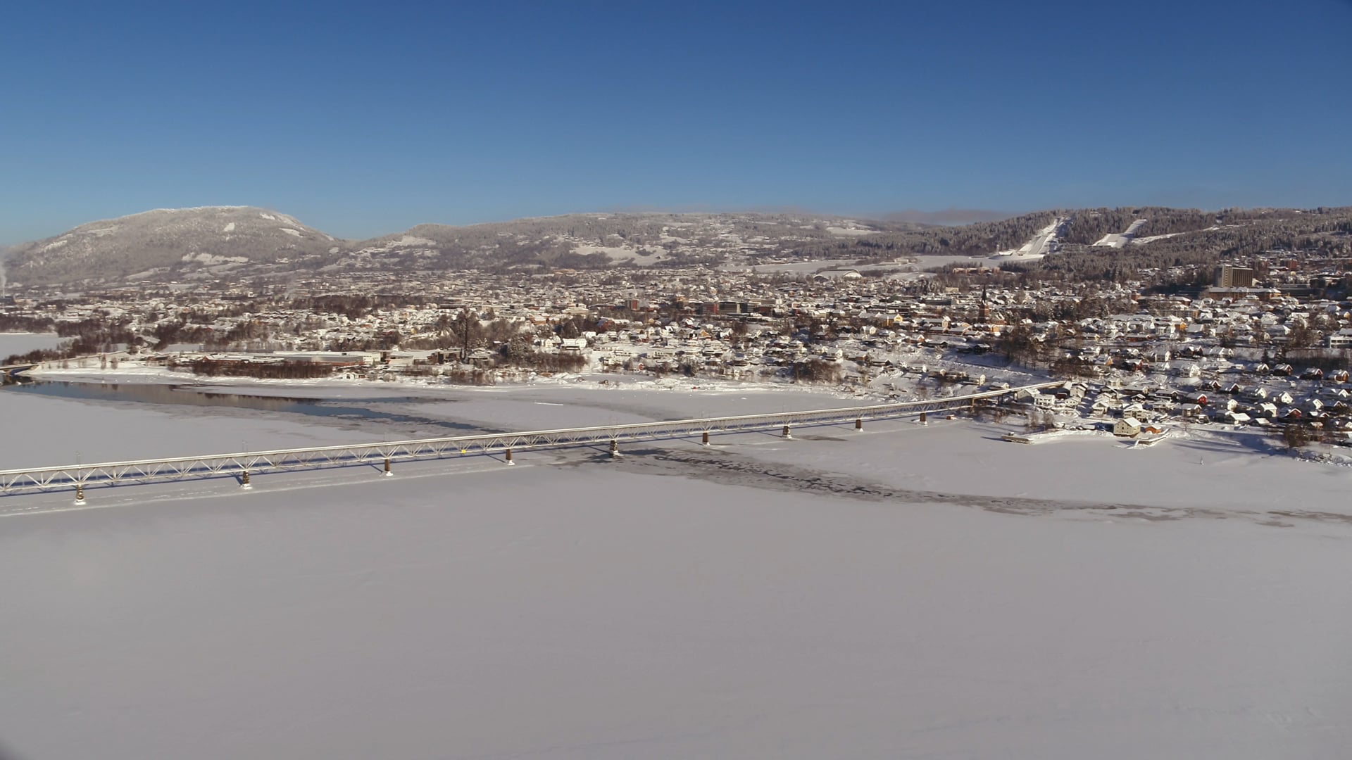 0010 Lillehammer fra Mjøsa vinter