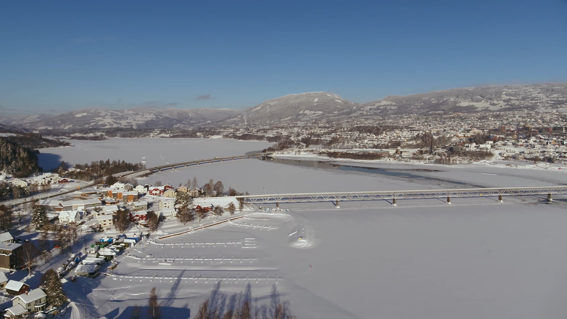 0034 Lillehammer fra Mjøsa