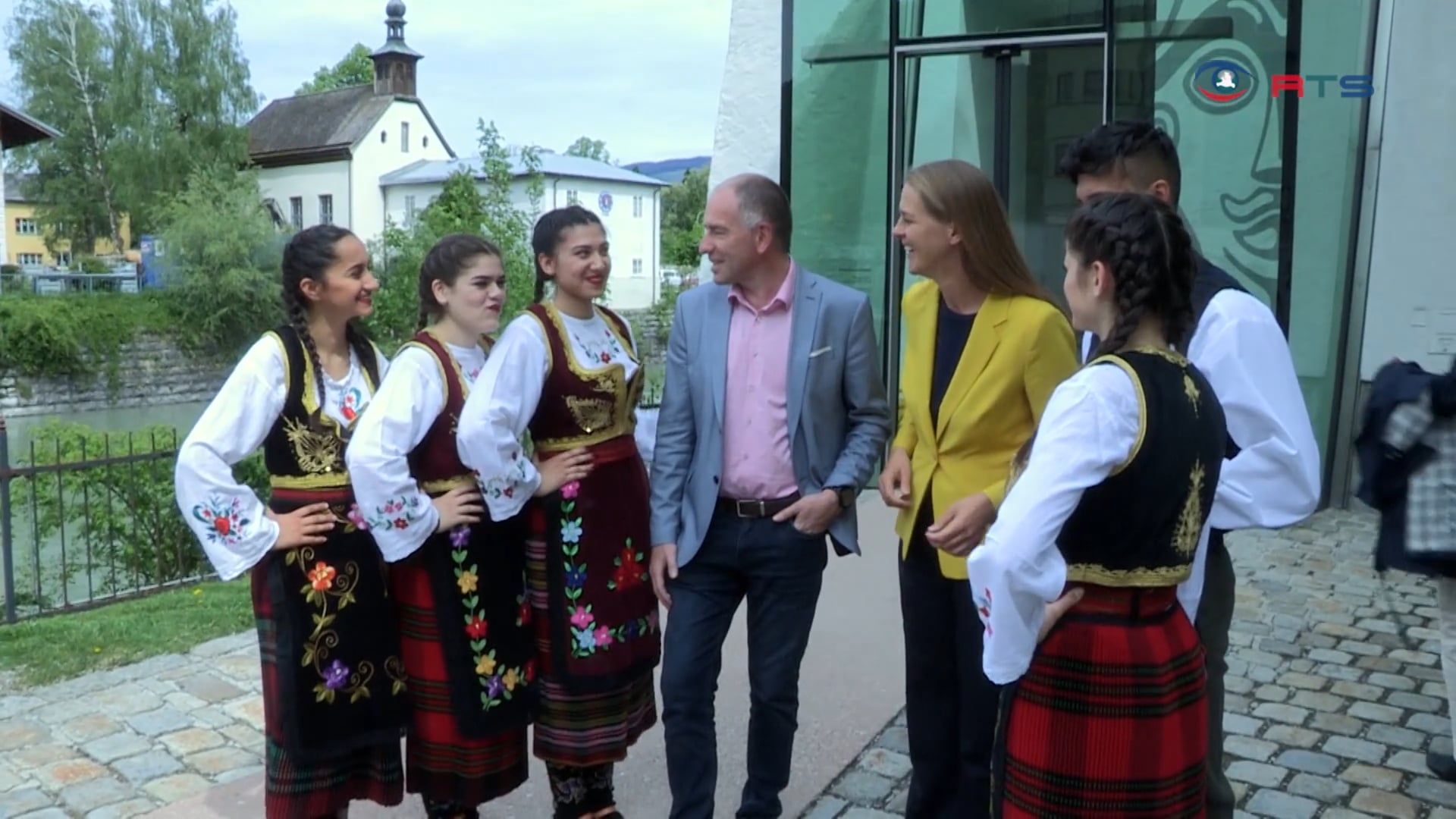 80-nationalitaeten-in-hallein-zusammenfuehren-10-jahre-iku