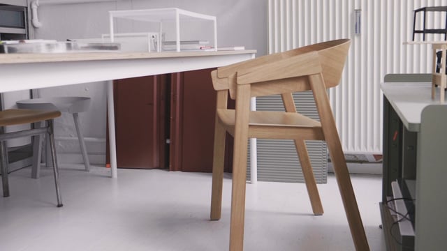 Honest Craftsmanship: Cover Chair