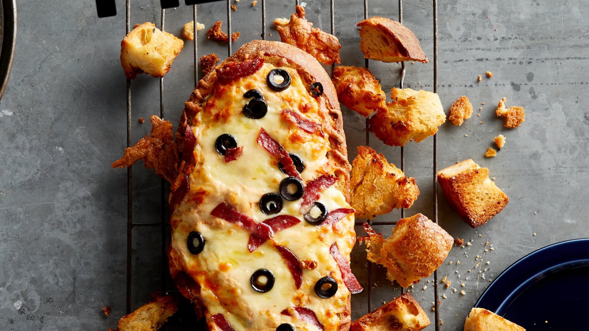 Woolworths Social -  Pizza Dip