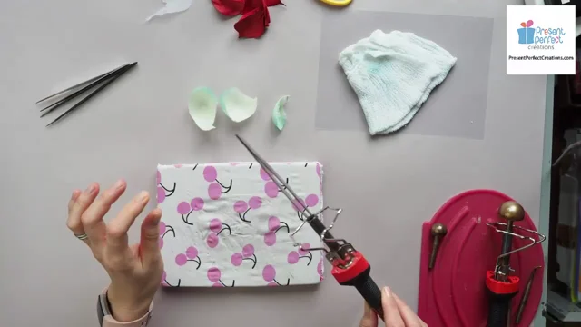 Make eco-friendly fabric feathers - PresentPerfect Creations