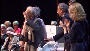 El mestre Lluís Albert rep la Creu de Sant Jordi