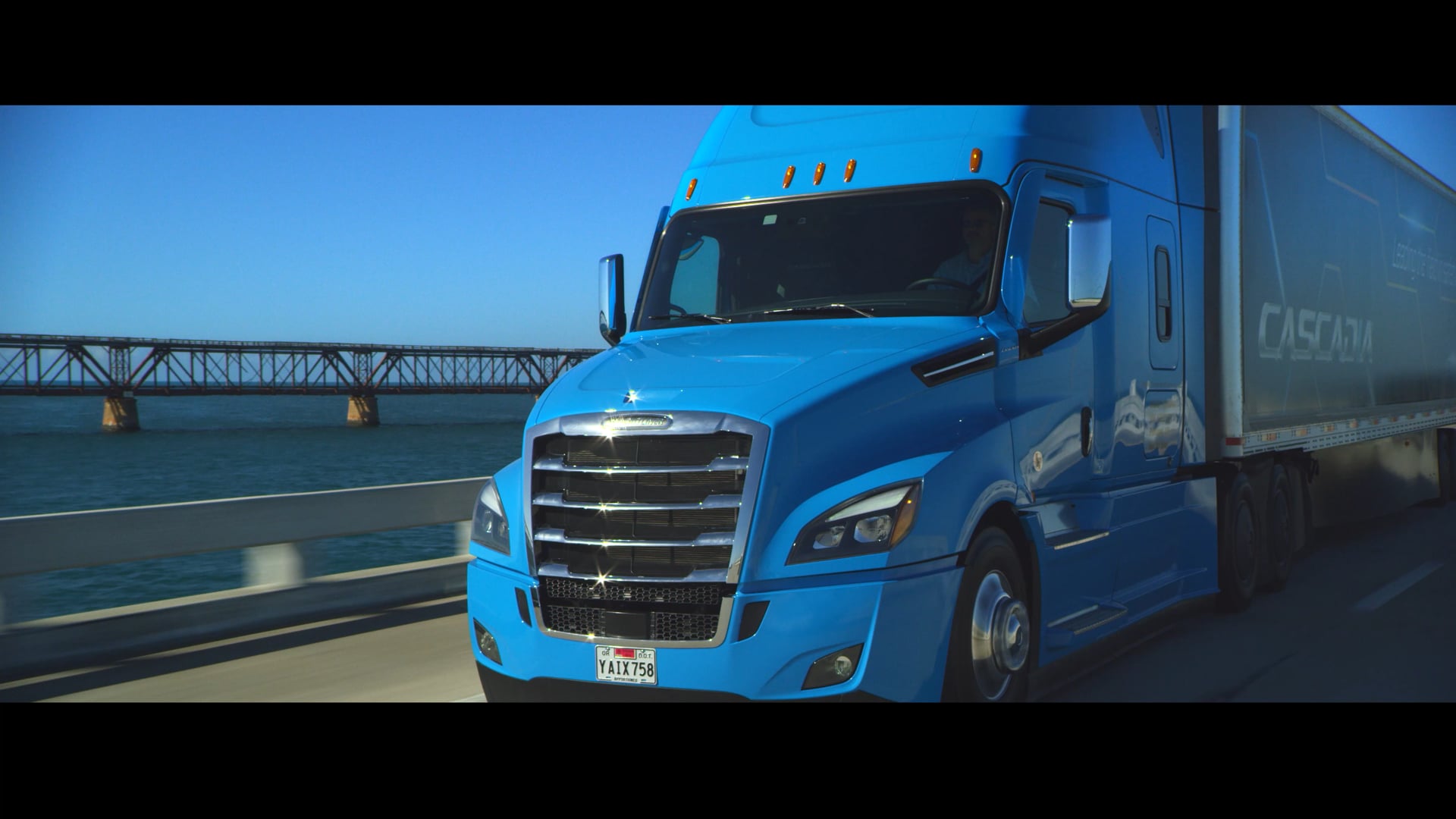 Freightliner - "The New Cascadia"