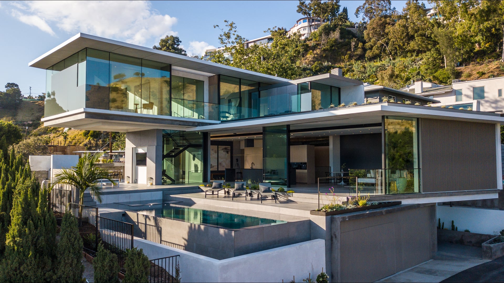 1807 Blue Heights Dr, Los Angeles, CA 90069