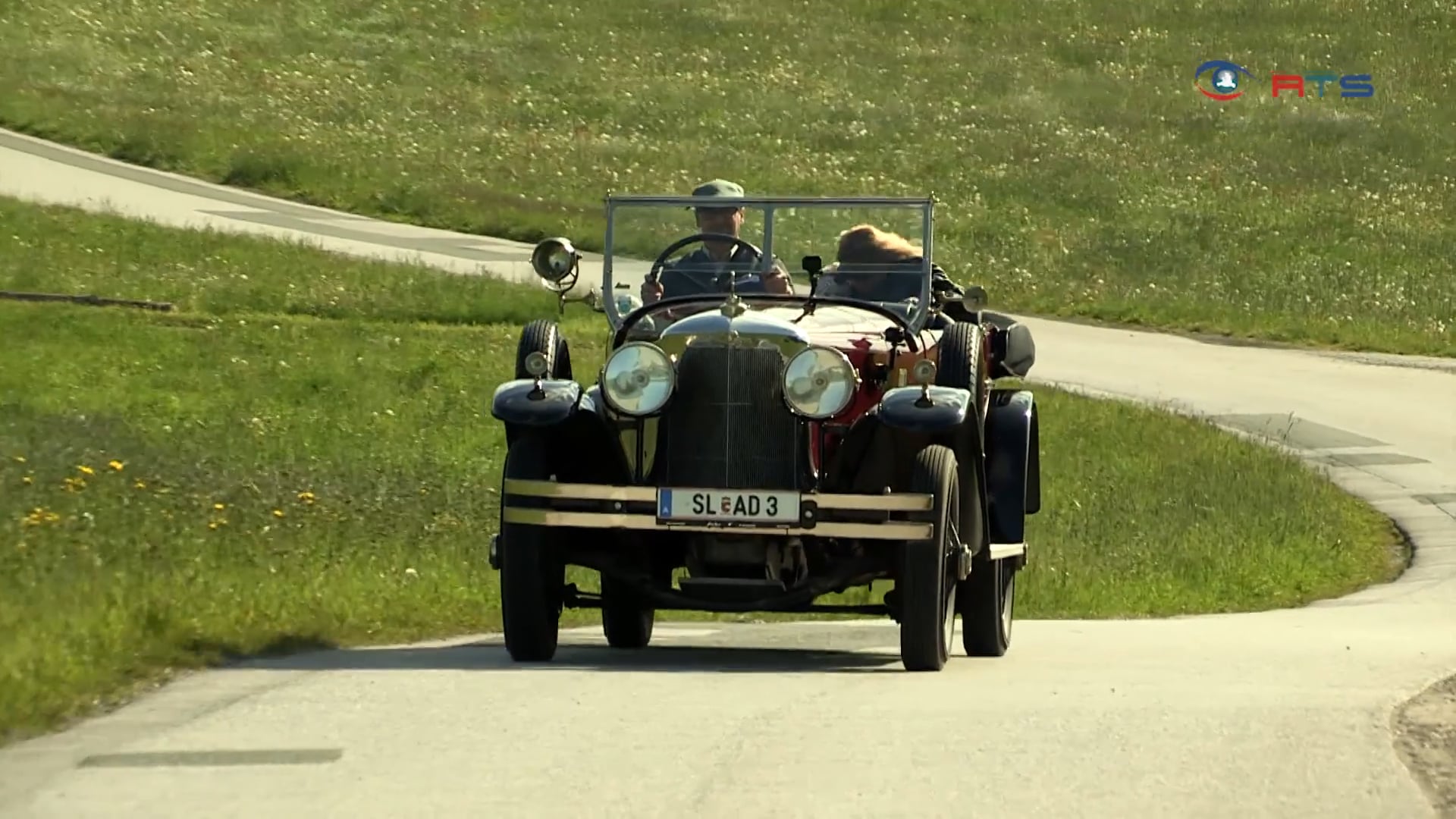 eine-oldtimerausfahrt-durch-das-salzburger-seenland