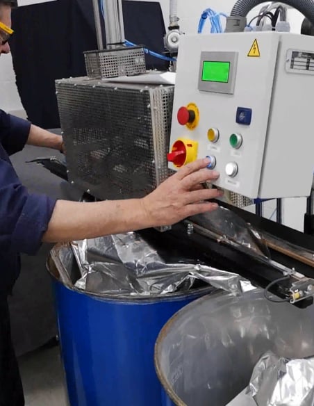 Vídeo: SELLAR BOLSAS EN BIDONES CON PALLET SEALER