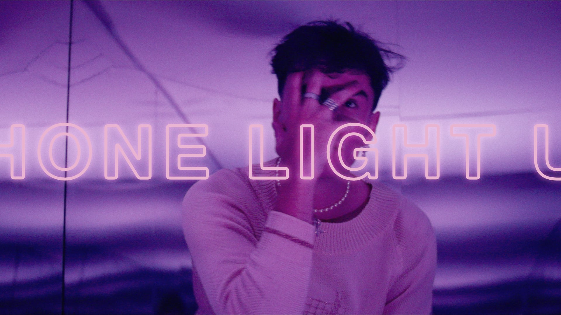 Cotis — "Phone Light Up"