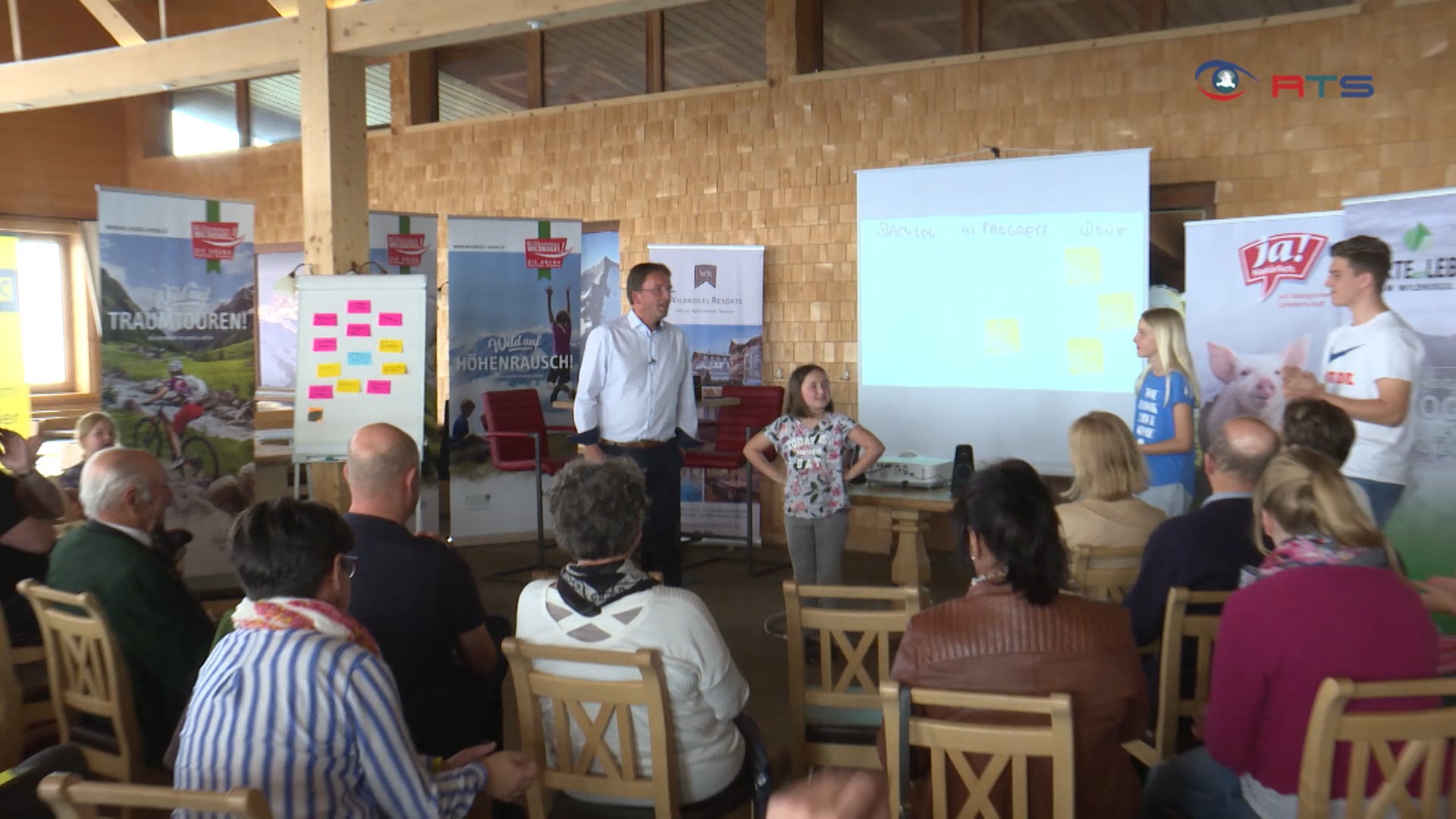 generationen-dialog-im-zeitalter-der-digitalisierung-das-miteinander-staerken