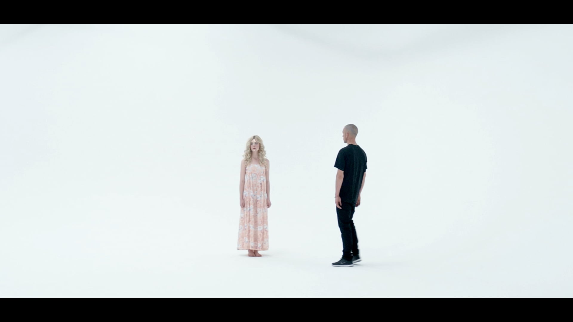 The Neon Demon - TV30 "Elegant Review"