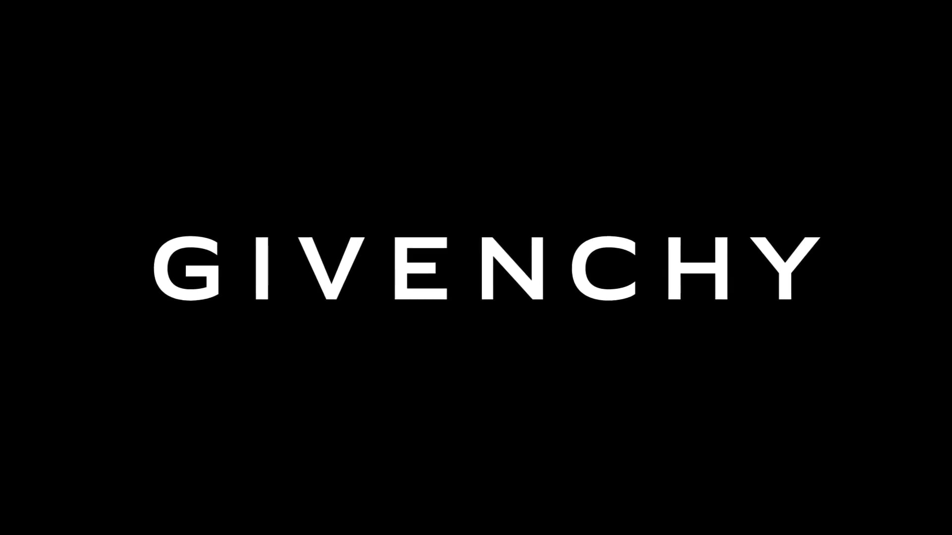 GIVENCHY