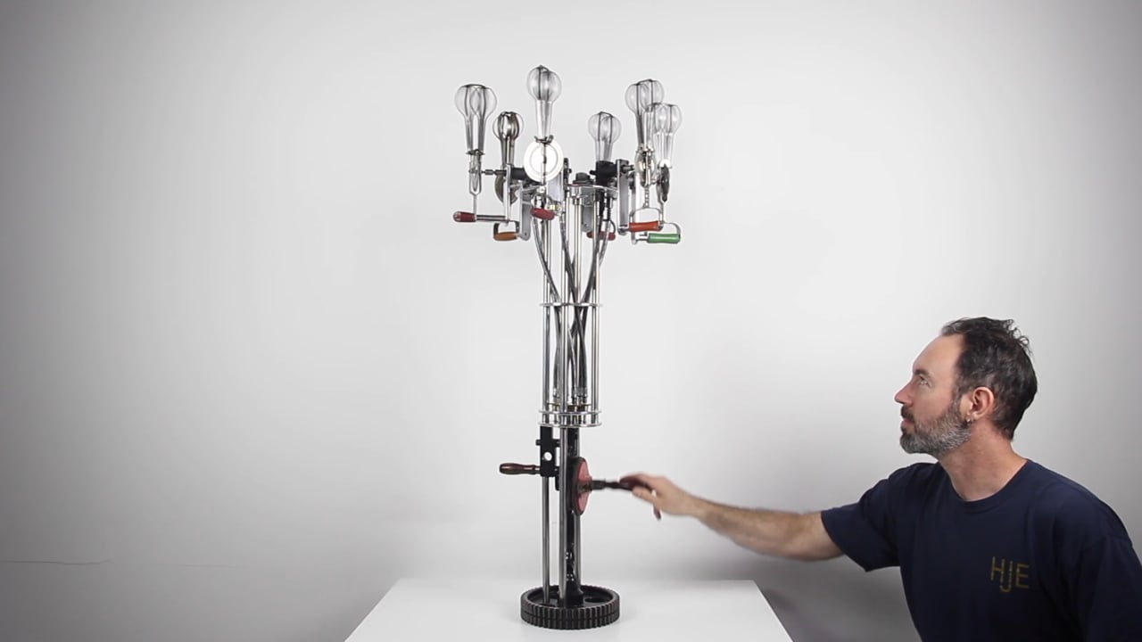 The Fountain of L’oeuf in motion
