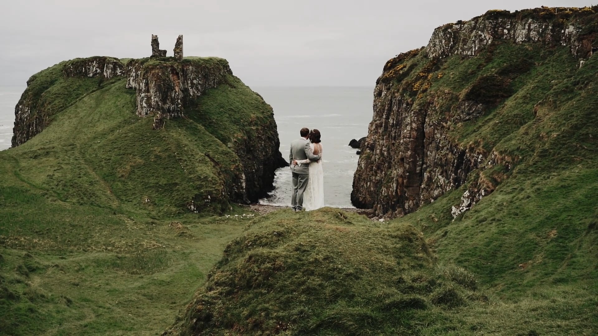 Sophie & Michael / Dunluce Castle, Elopement, Northern Ireland
