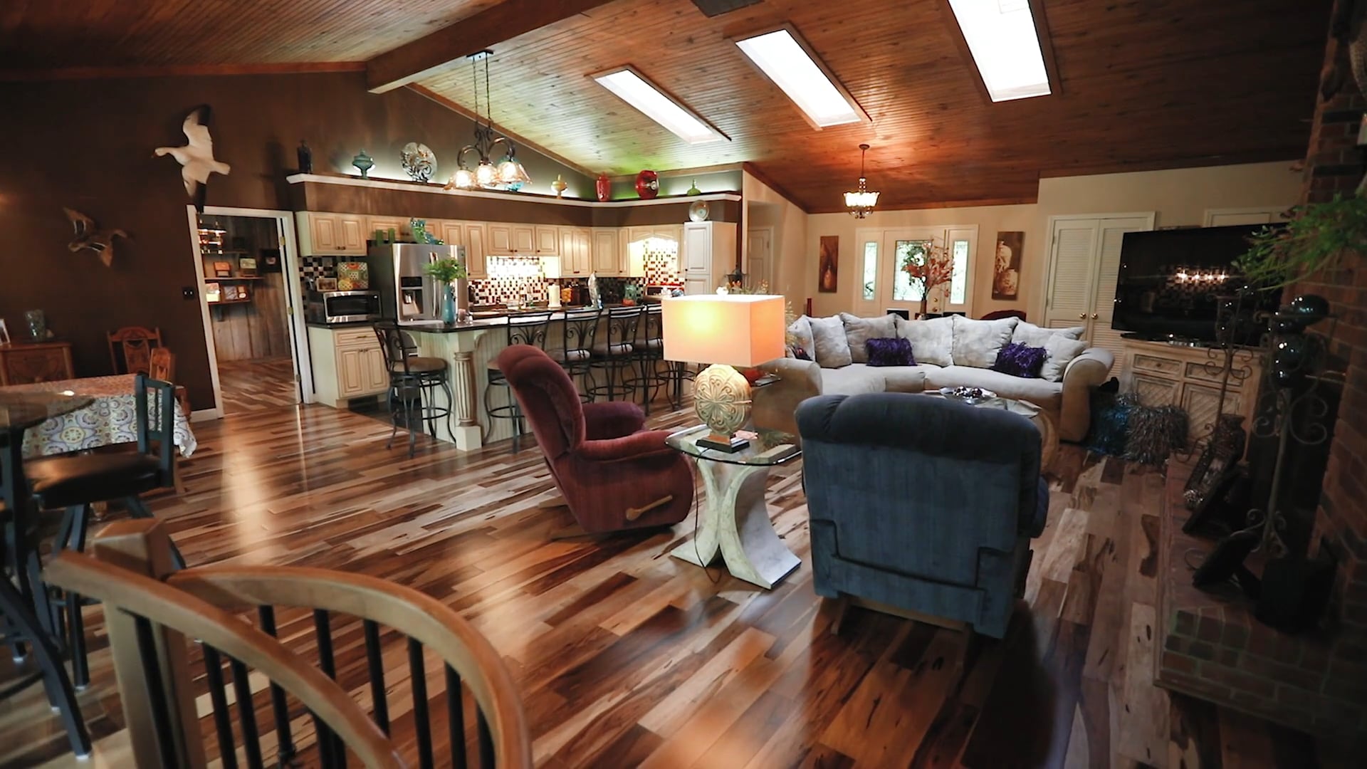 Real Estate Missouri Riverfront on Vimeo