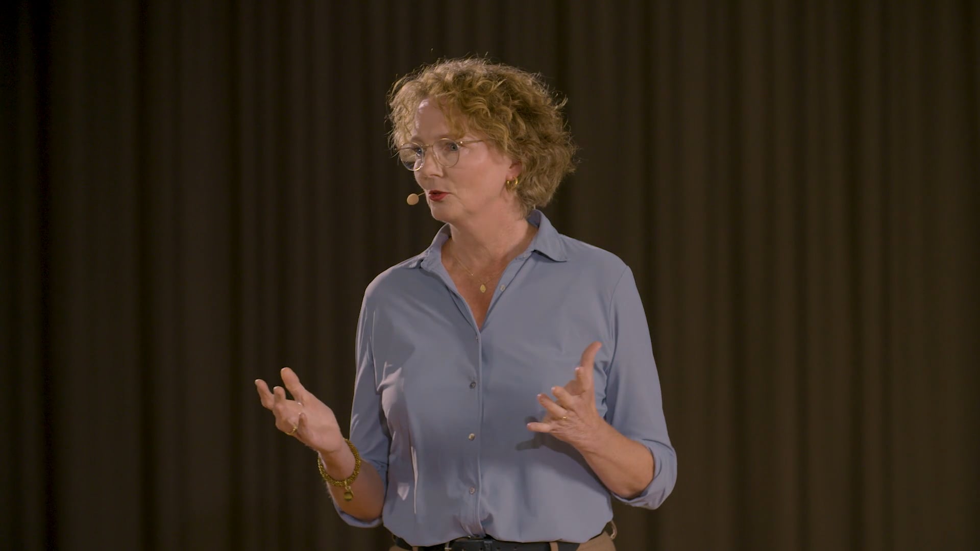 Oog voor trauma en veerkracht - Leony Coppens - CCE Podium on Vimeo