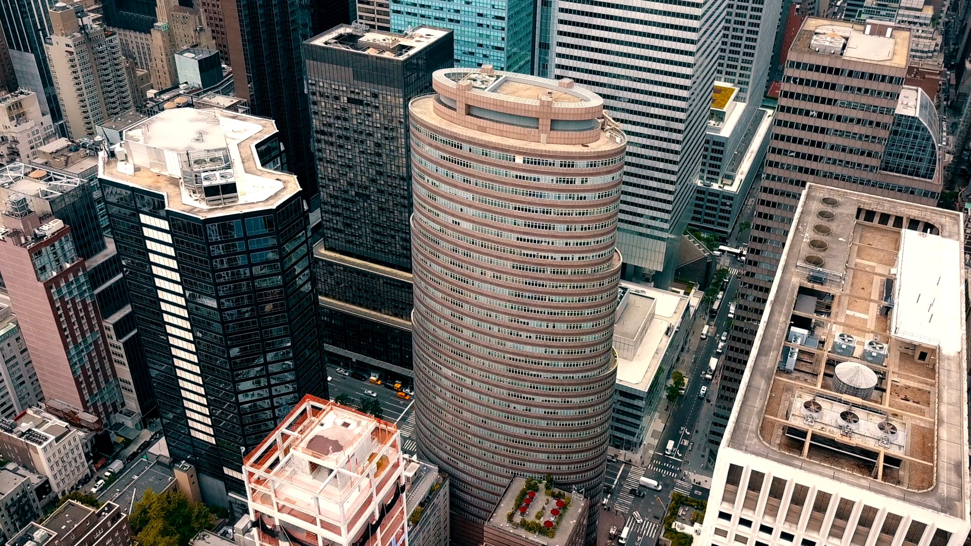 885 3rd ave NYC  (lipstick building)