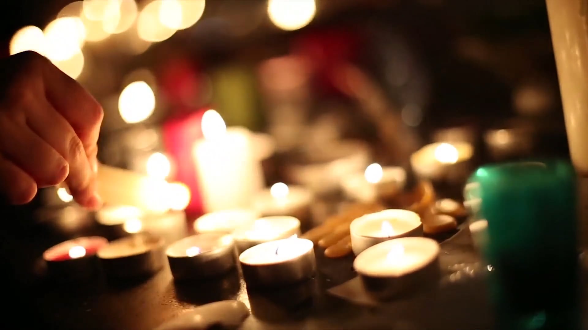 OFFICE DE TOURISME DE PARIS - Film Hommage - Attentats Paris  2015