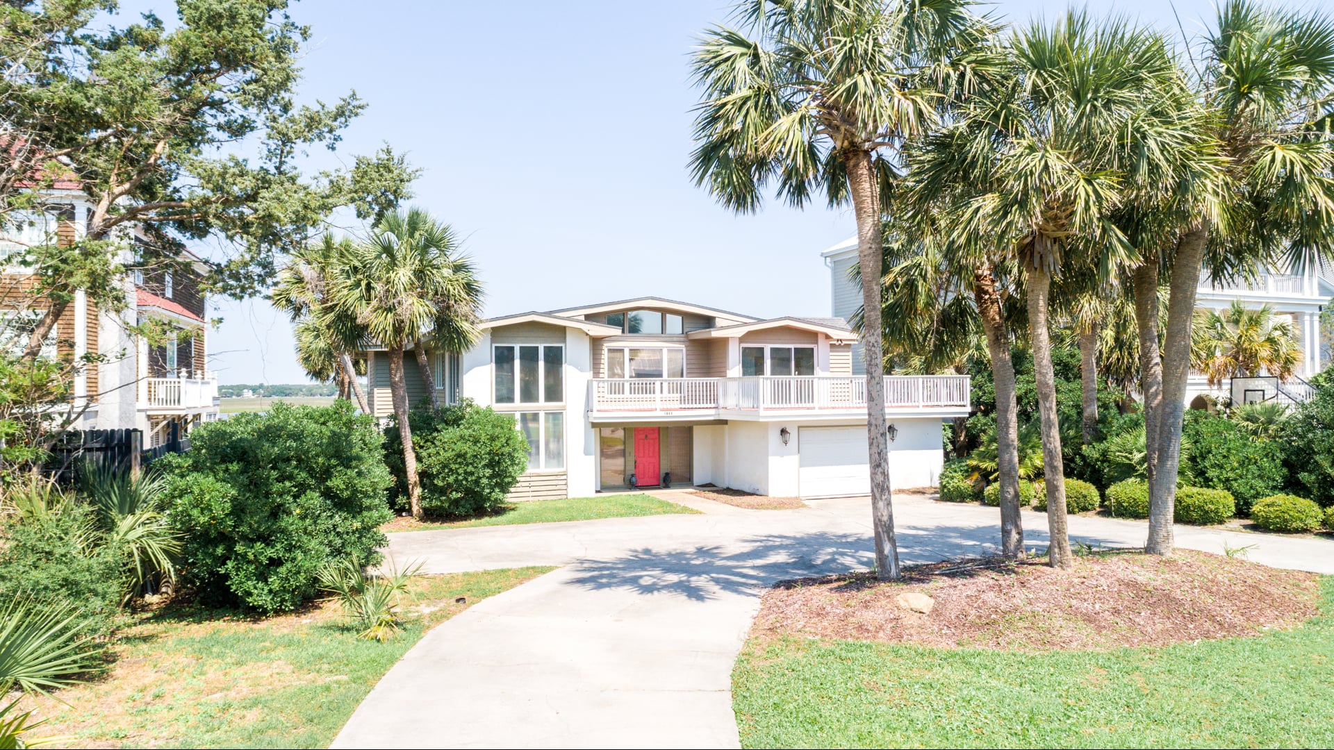1790 Dolphin Dr