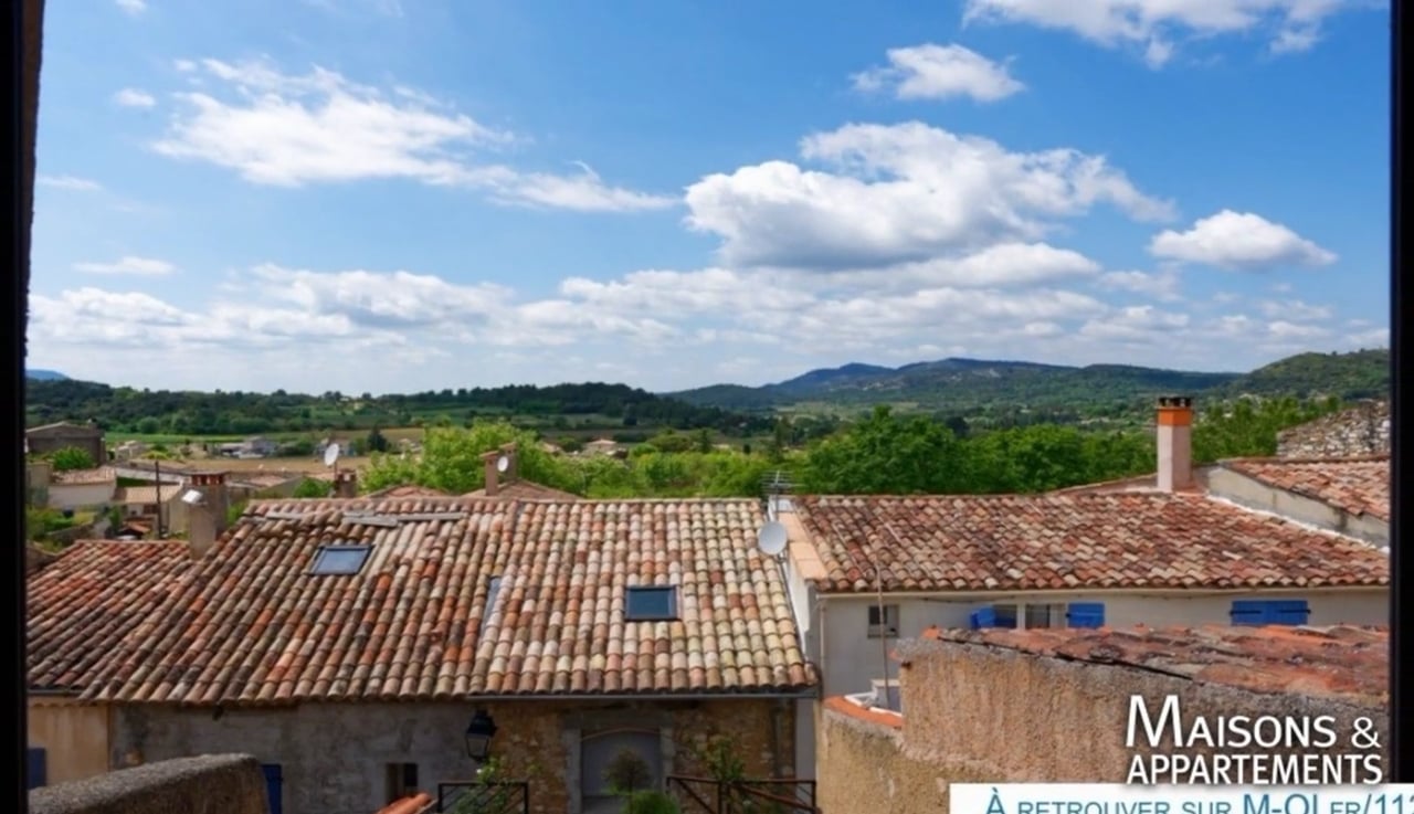 RIANS MAISON A VENDRE 185 000 € 160 m² 4 pièces on Vimeo