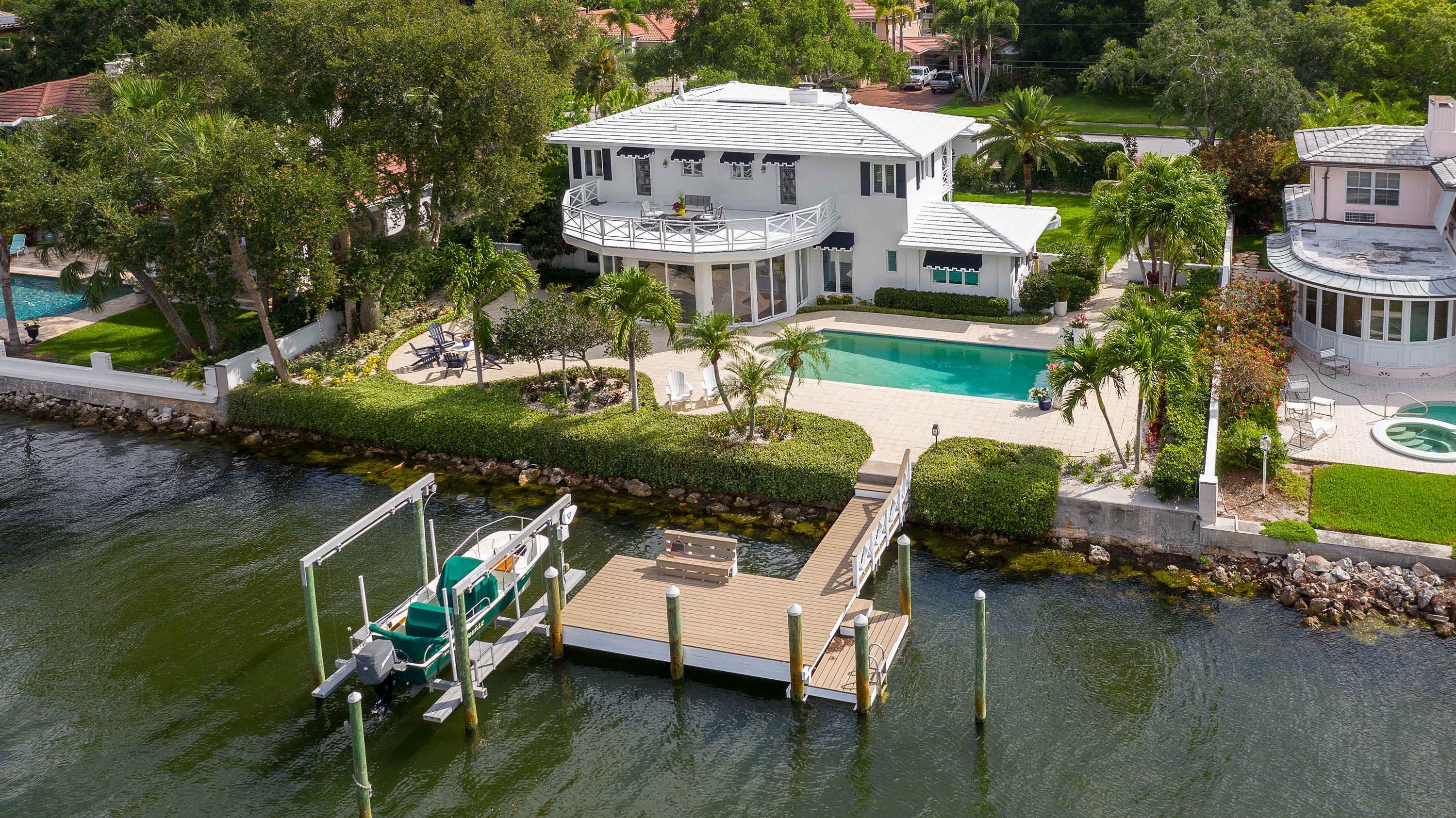 1255 Brightwaters Blvd NE St. Petersburg FL 33704 Luxury Waterfront