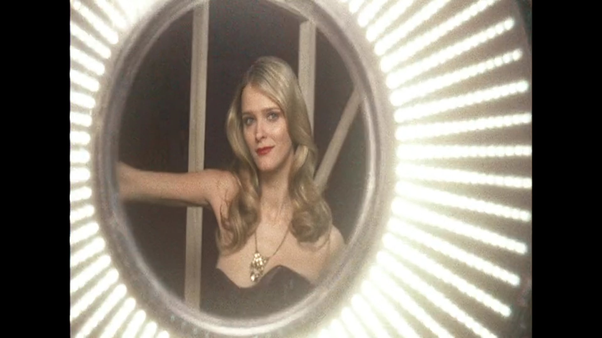 Carmen Kass - Max Factor LipFinity