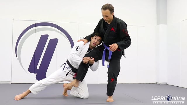 Tips From Fundamentals: Single Leg to Knee Cut Pass to Knee On Belly to Rear Naked Choke