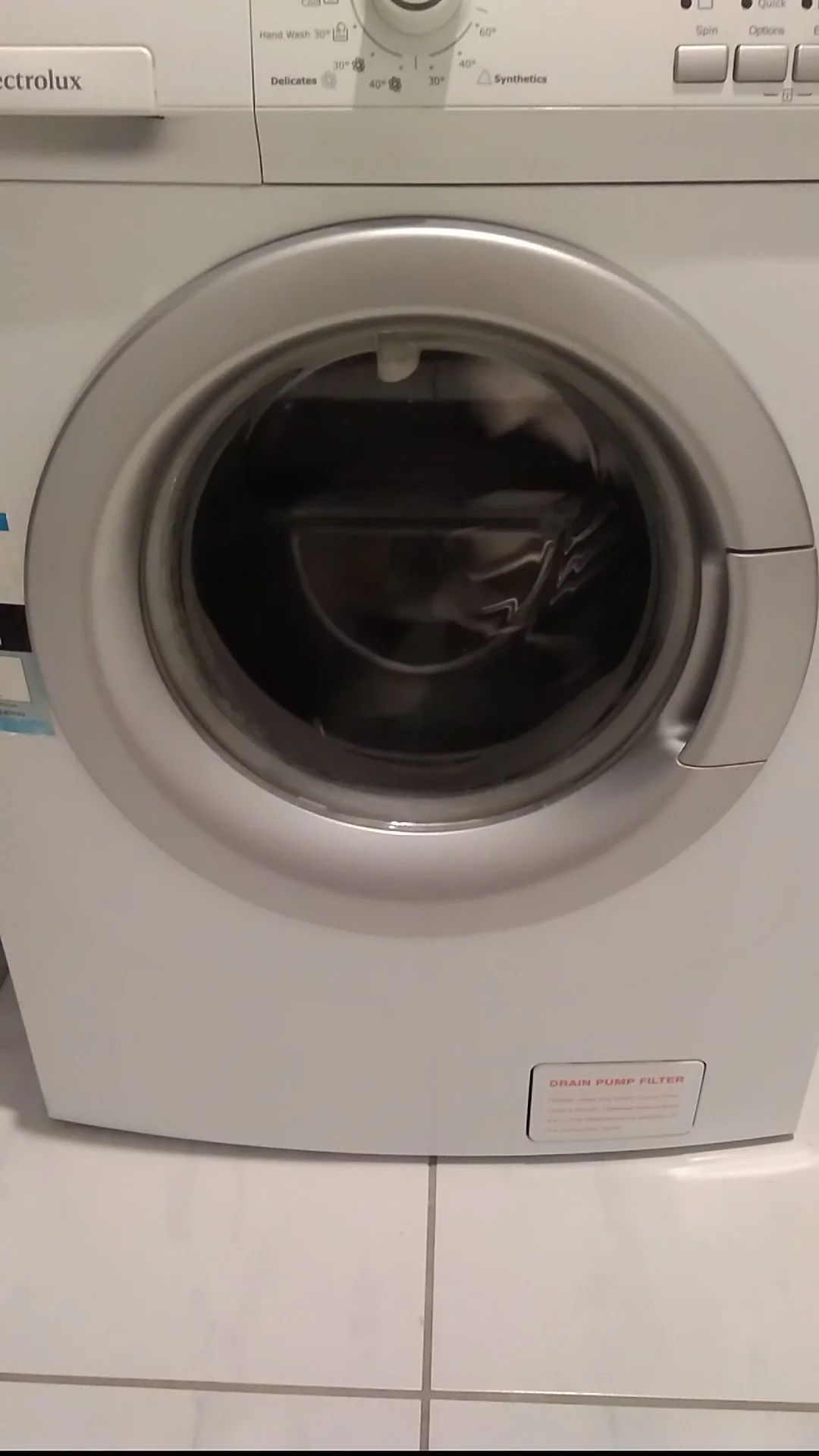 Squeaky Washing Machine on Vimeo