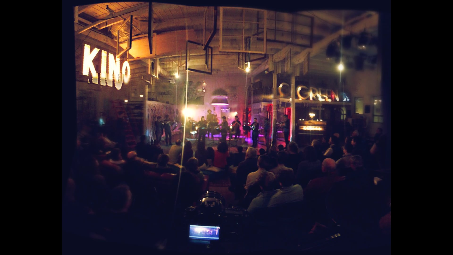 collectif9 - Night of the Flying Horses - 05 - Night of the Flying Horses (Osvaldo Golijov)