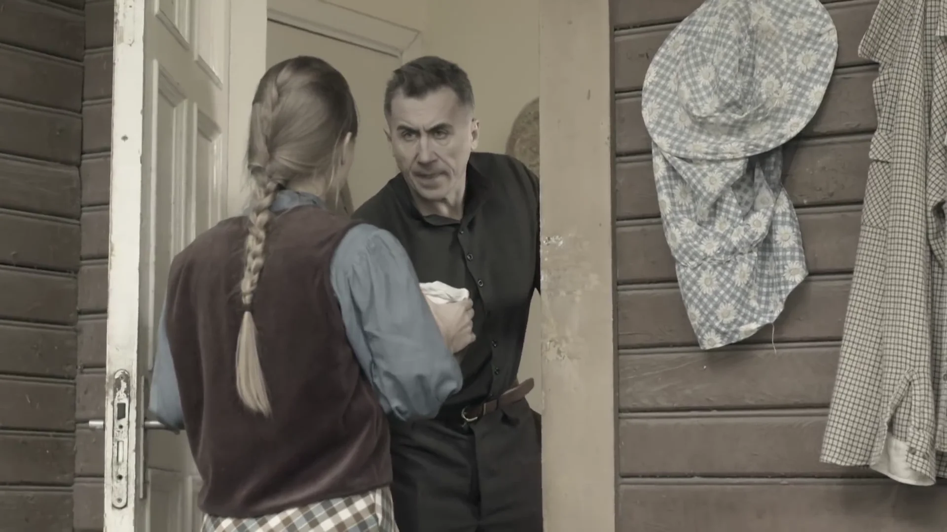 Бойфренд падчерице. Чешская Криминальная драма про отца.