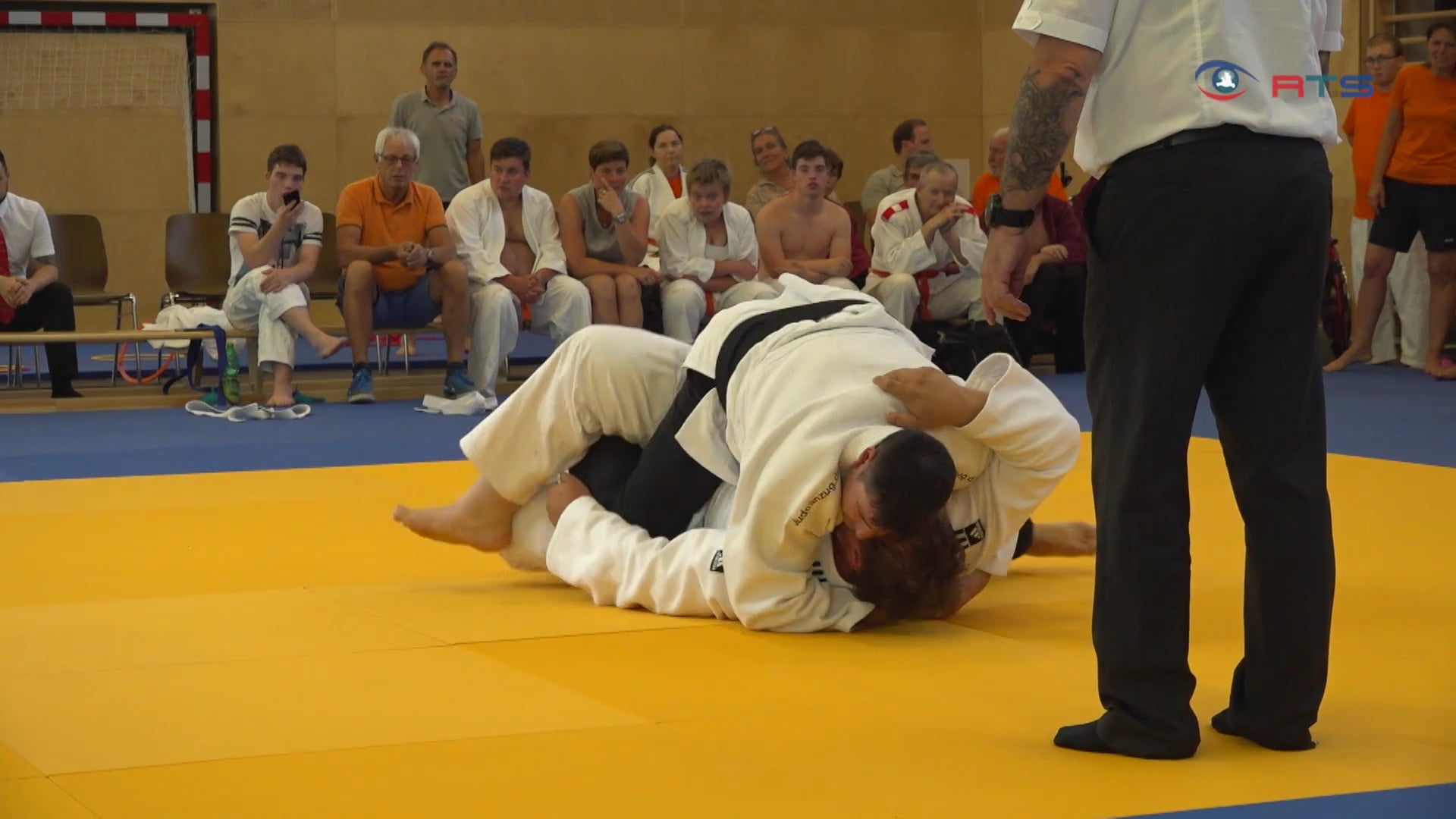menschen-mit-beeintraechtigung-zeigten-ihr-koennen-beim-internationalen-judoturnier-fuer-behinderte