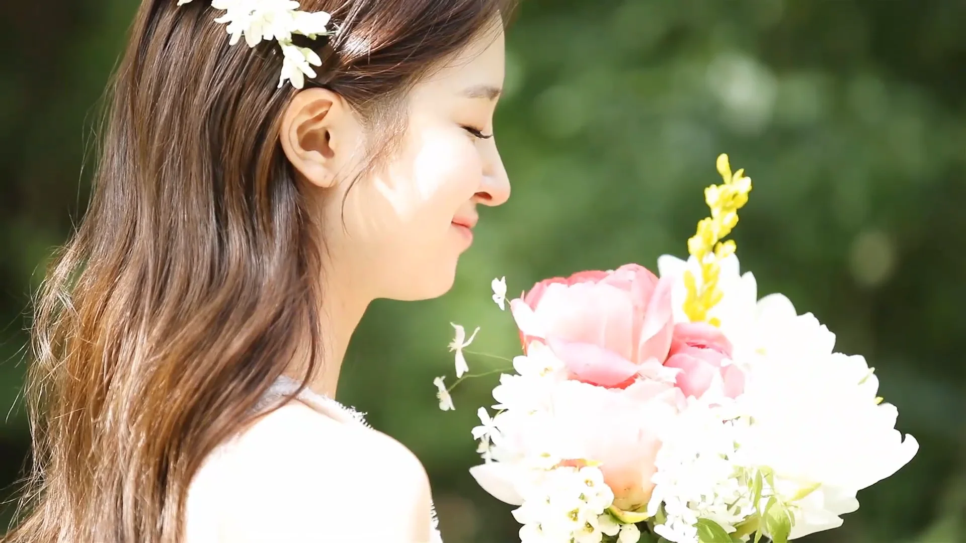 Guk Jang Ho + Kim Eun Bi Korean Wedding Yonsei University ALLEN HALL on