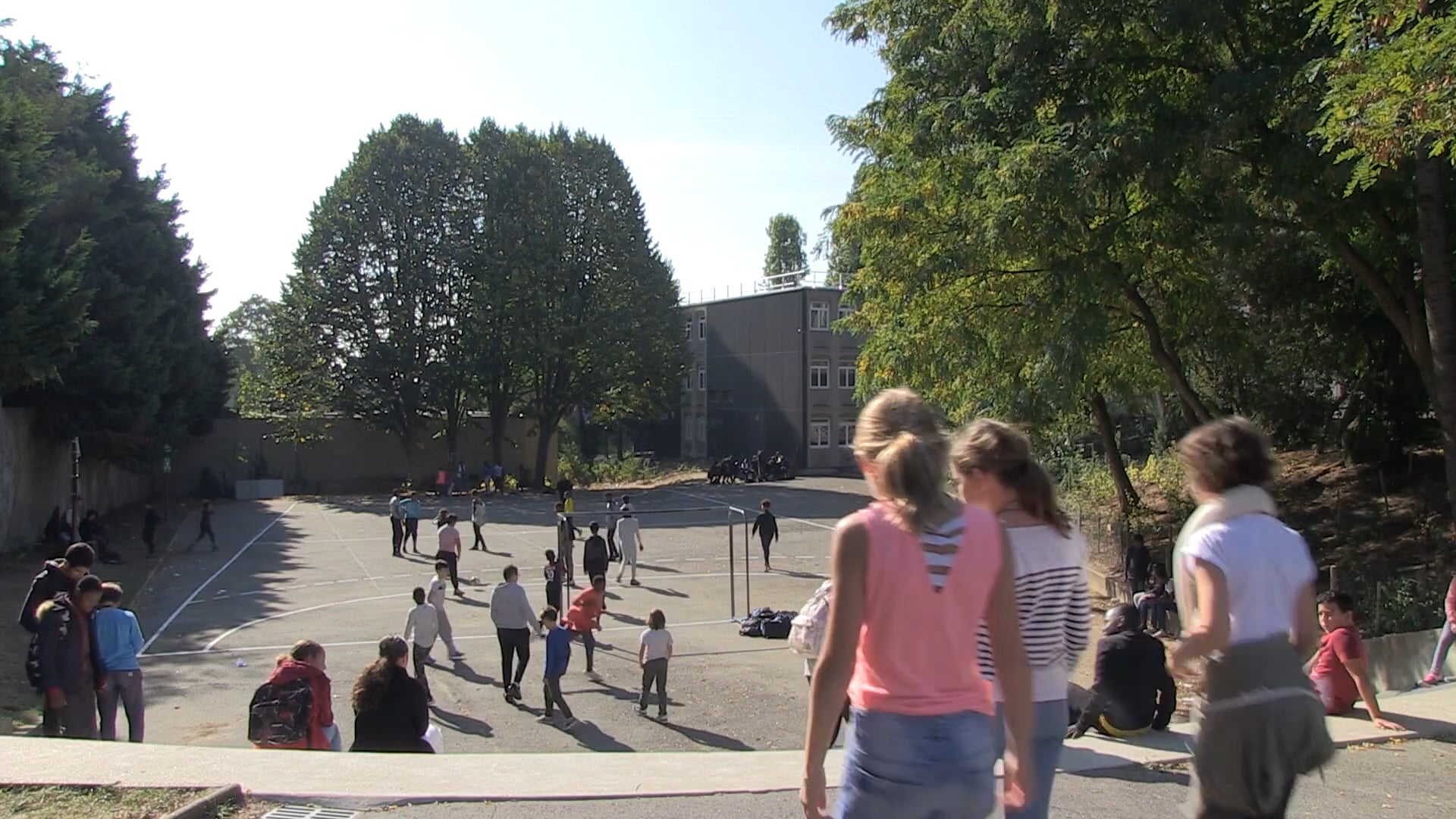 UN PÔLE MULTIMÉDIA AU COLLEGE - Vidéo de présentation