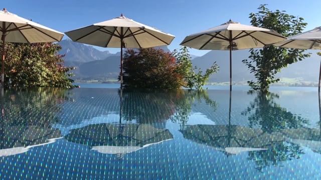 Infinity Pool directly on Lake Wolfgang | Seevilla St. Wolfgang | Seevilla  Wolfgangsee