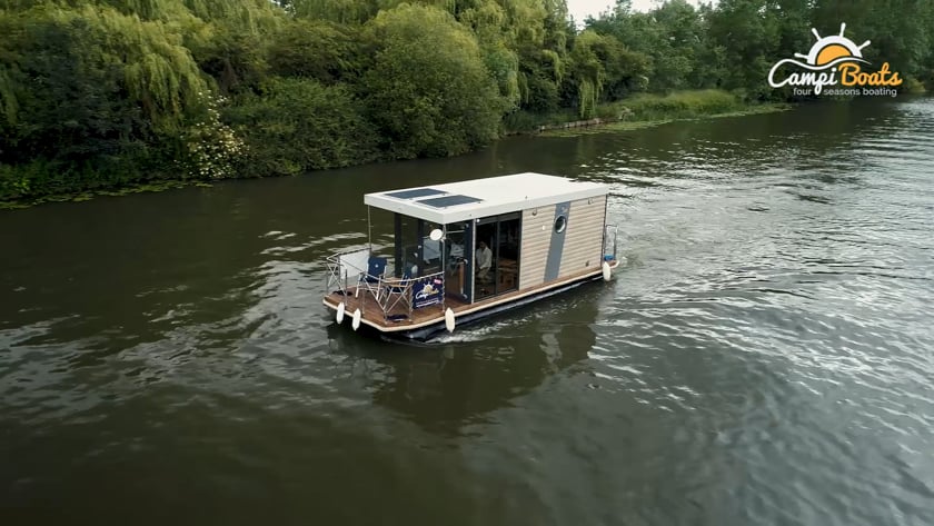 riverboat hire uk