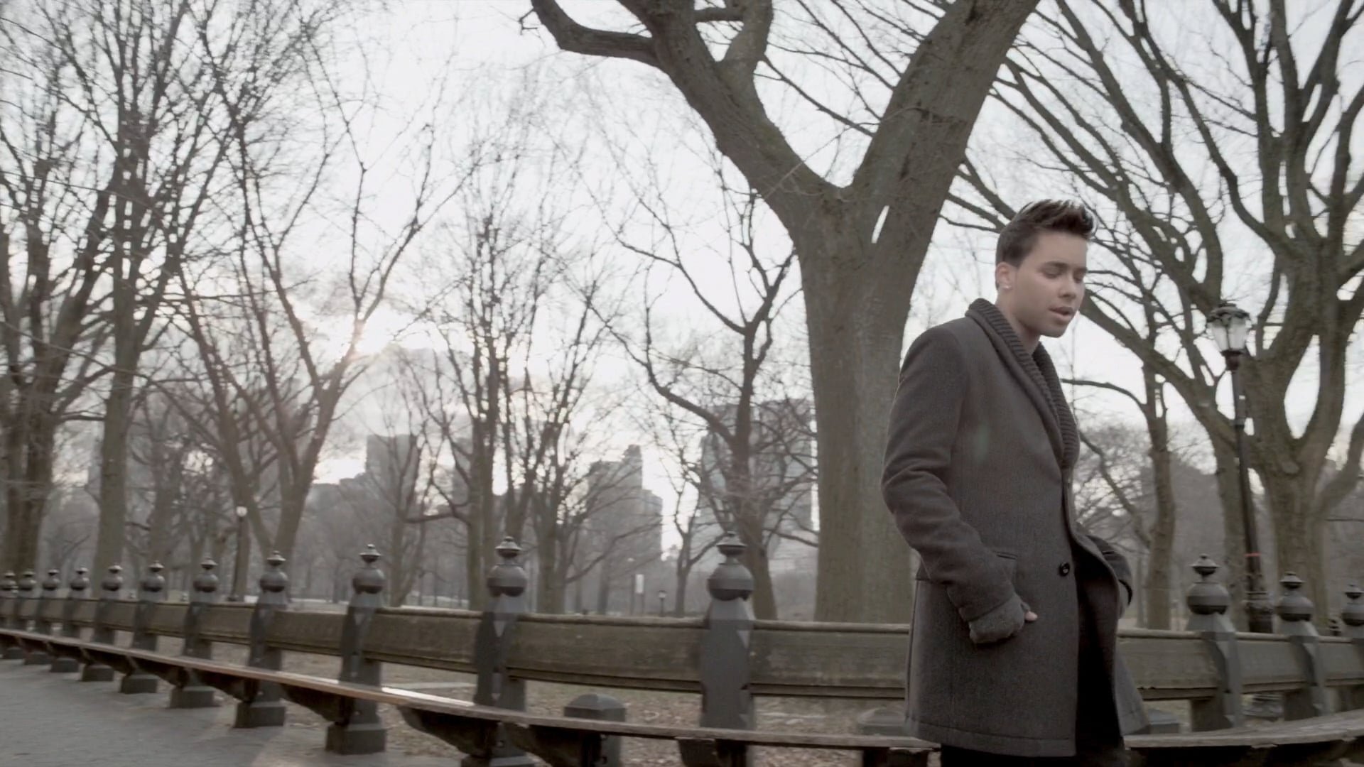 Prince Royce: Las Cosas Pequeñas (Music Video)