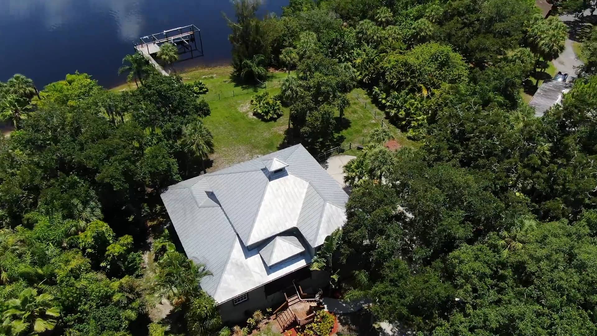 Waterfront Home for Sale 2420 W. Shell Point Rd. Video Walkthrough