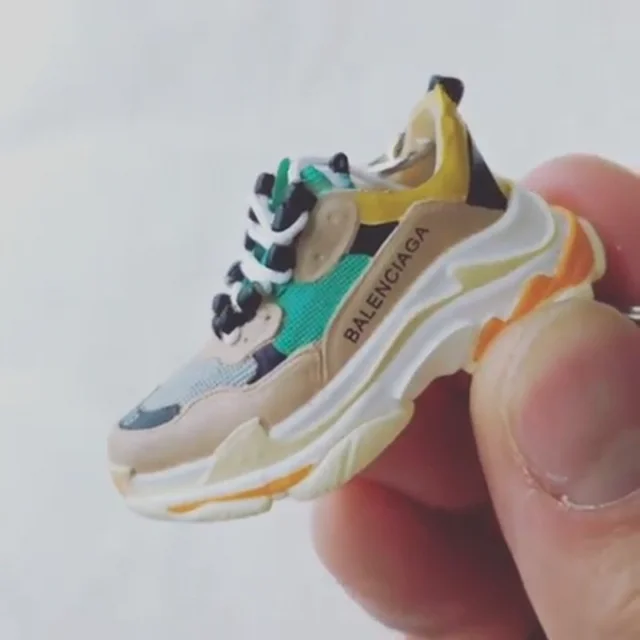 Balenciaga Triple S Curry - Sneakers 3D Keychain – VNDS Kicks