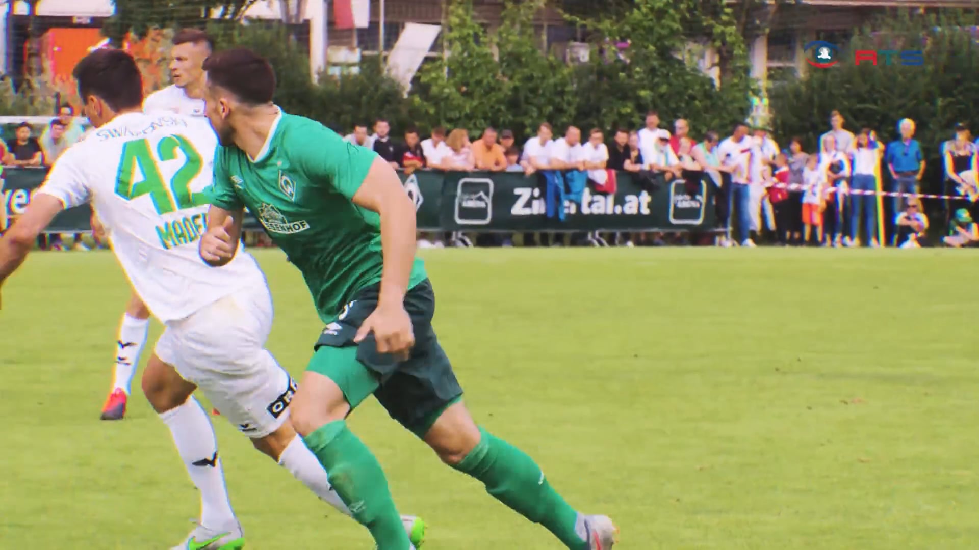 werder-bremen-und-fans-auf-sommerfrische-im-zillertal